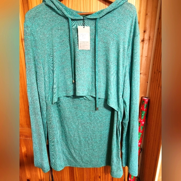 Nwt womens smallshow nursing top - Picture 1 of 8